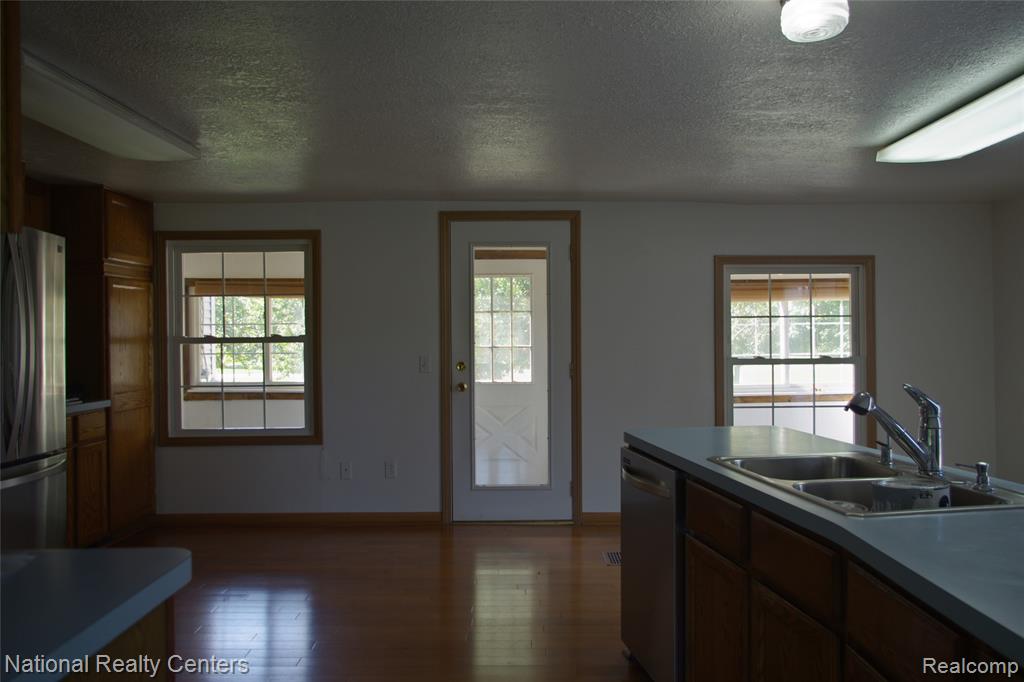 8276 War Road, Newport, MI 48166 — Photo 17