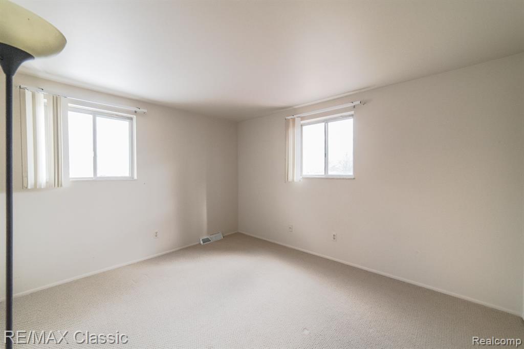 1587 Three Lakes Drive, Troy, MI 48085 — Photo 40