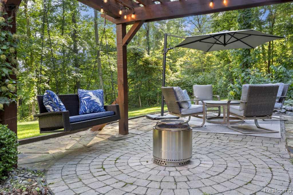10568 Garr Road, Berrien Springs, MI 49103 — Photo 37