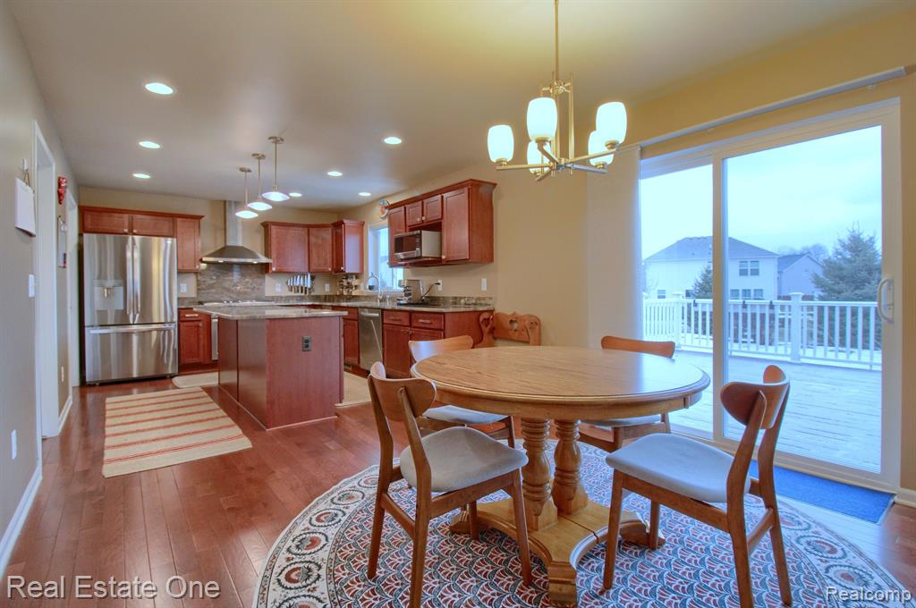 29924 MAGNOLIA Drive, New Hudson, MI 48165 — Photo 9