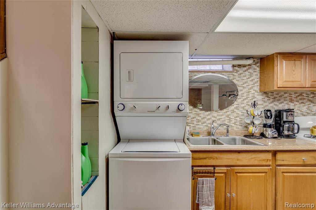 7308 Orchard Avenue, Dearborn, MI 48126 — Photo 30