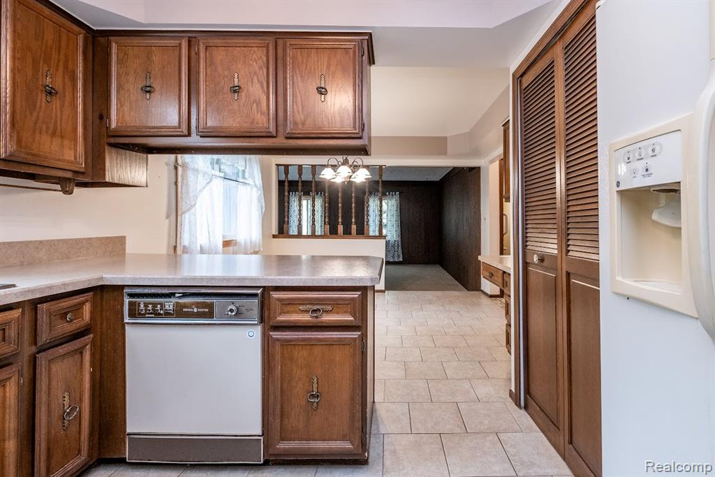 8911 W Gates Street, Bruce, MI 48065 — Photo 18