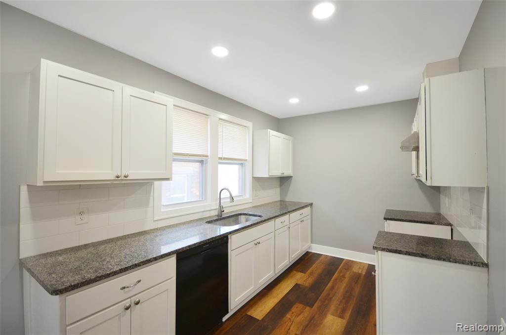2253 Gladstone Street, Detroit, MI 48206 — Photo 26