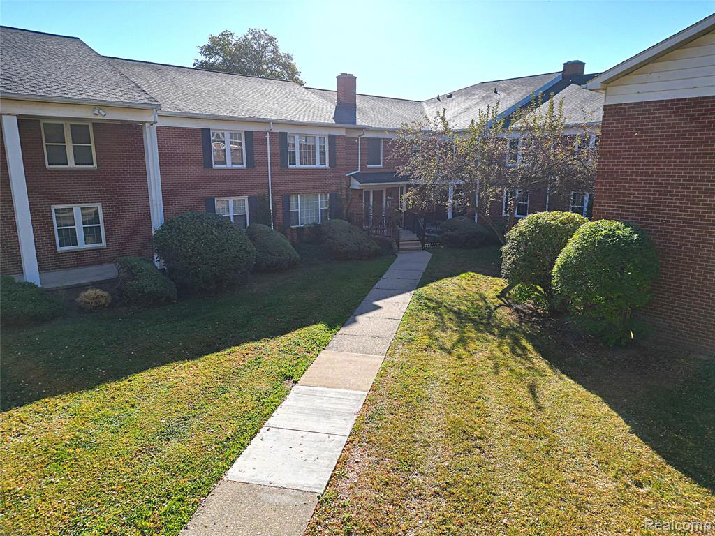27654 E Echo Valley E Street, 232, Farmington Hills, MI 48334 — Photo 2