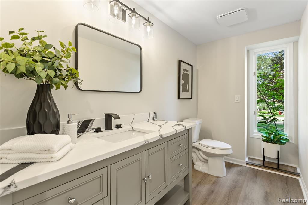 6890 Duchess Court, Troy, MI 48098 — Photo 21