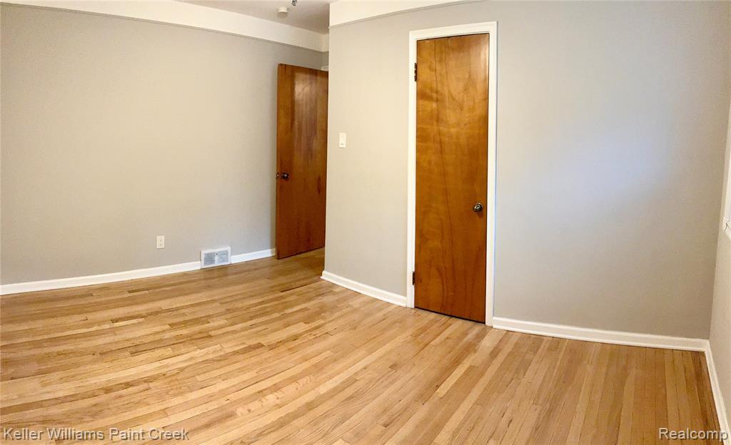 925 E Fourteen Mile Road, Clawson, MI — Photo 12