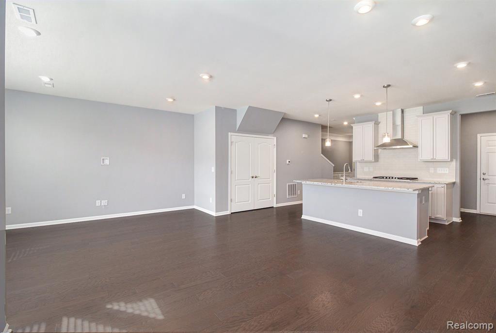 4759 Glenora Drive, Lake Orion, MI — Photo 8