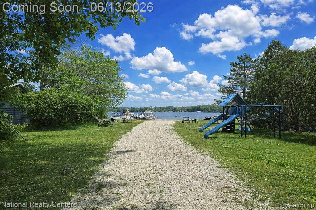 7451 Garland Avenue, Brighton, MI 48116 — Photo 31