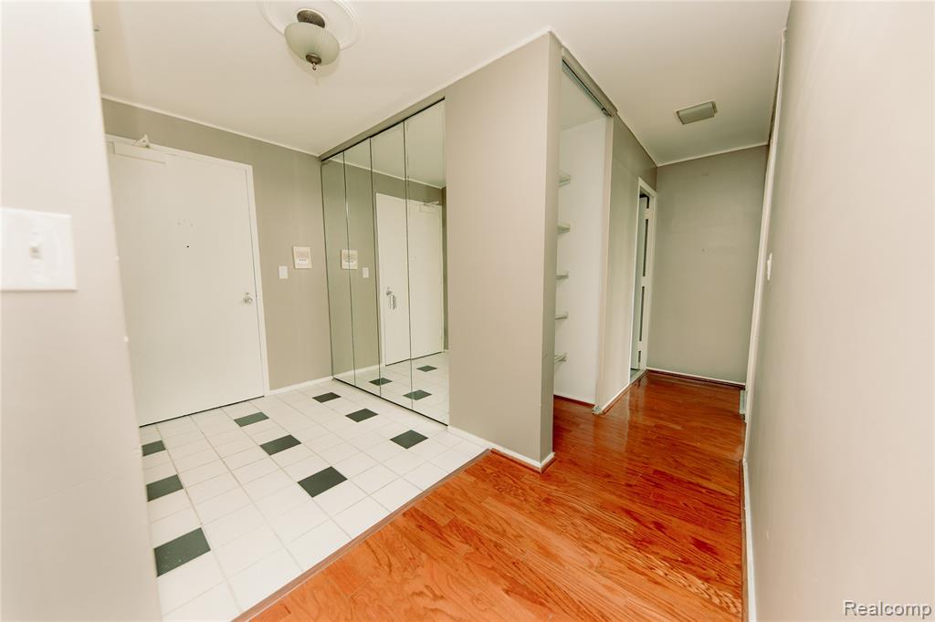 22700 Garrison Street, 906, Dearborn, MI 48124 — Photo 20
