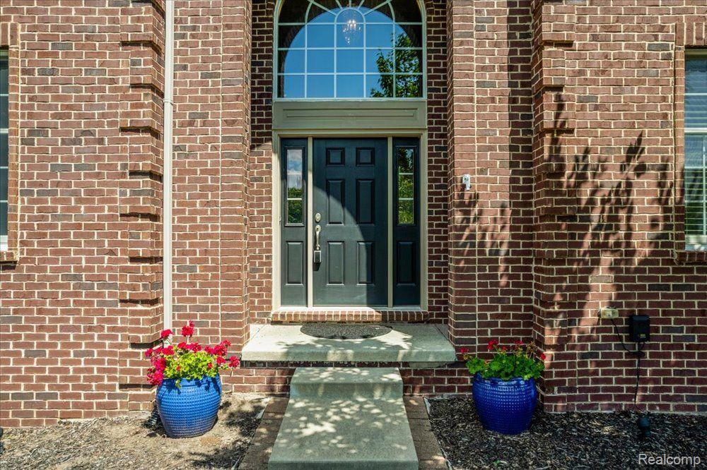 17904 Crestbrook Drive, Northville, MI 48168 — Photo 3