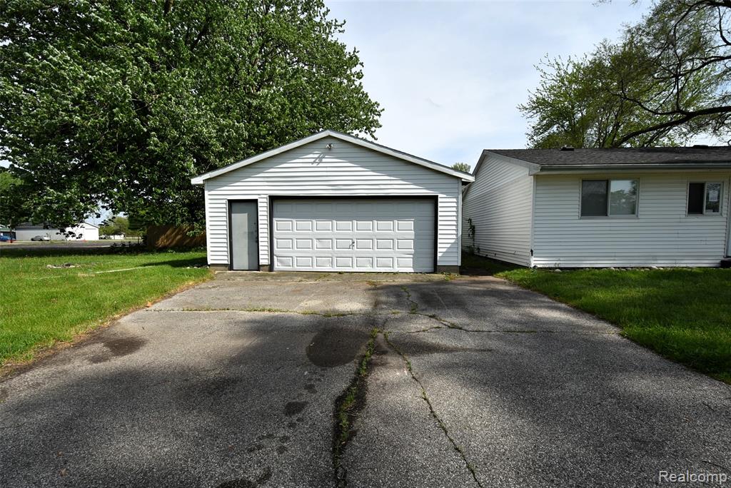 580 Sherman Road, Saginaw, MI 48604 — Photo 23