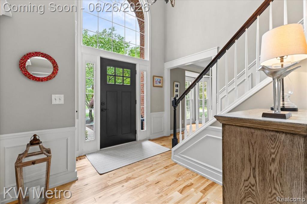 1393 Lake Shore Boulevard, Lake Orion, MI 48362 — Photo 4