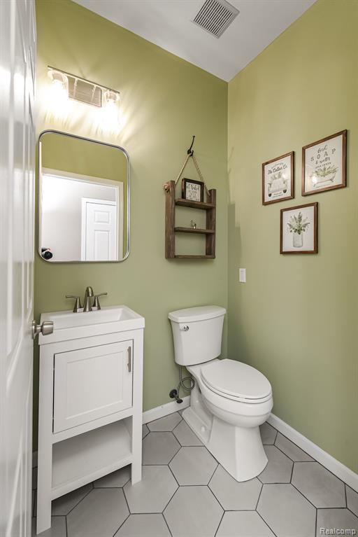 6249 CHERRYWOOD Drive, Ypsilanti, MI 48197 — Photo 18
