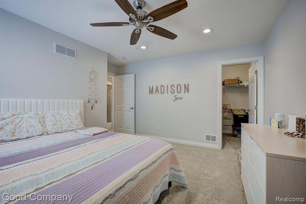 55575 HOGAN Drive, Macomb, MI 48042 — Photo 47