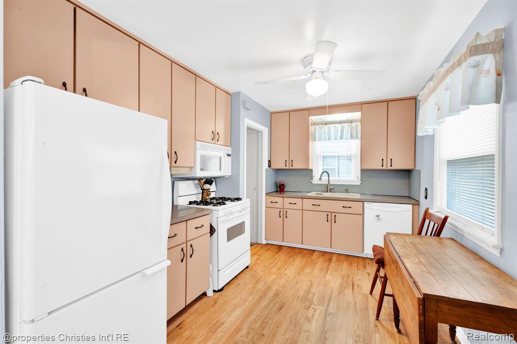 4155 TYLER Avenue, Berkley, MI 48072 — Photo 10