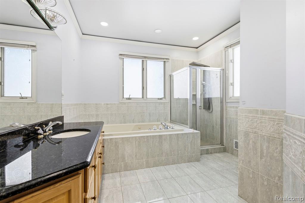 49750 Golden Lake Drive, Shelby Twp, MI 48315 — Photo 17