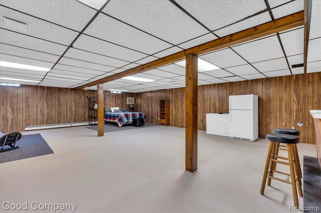 745 HOGARTH Avenue, Waterford, MI 48328 — Photo 26