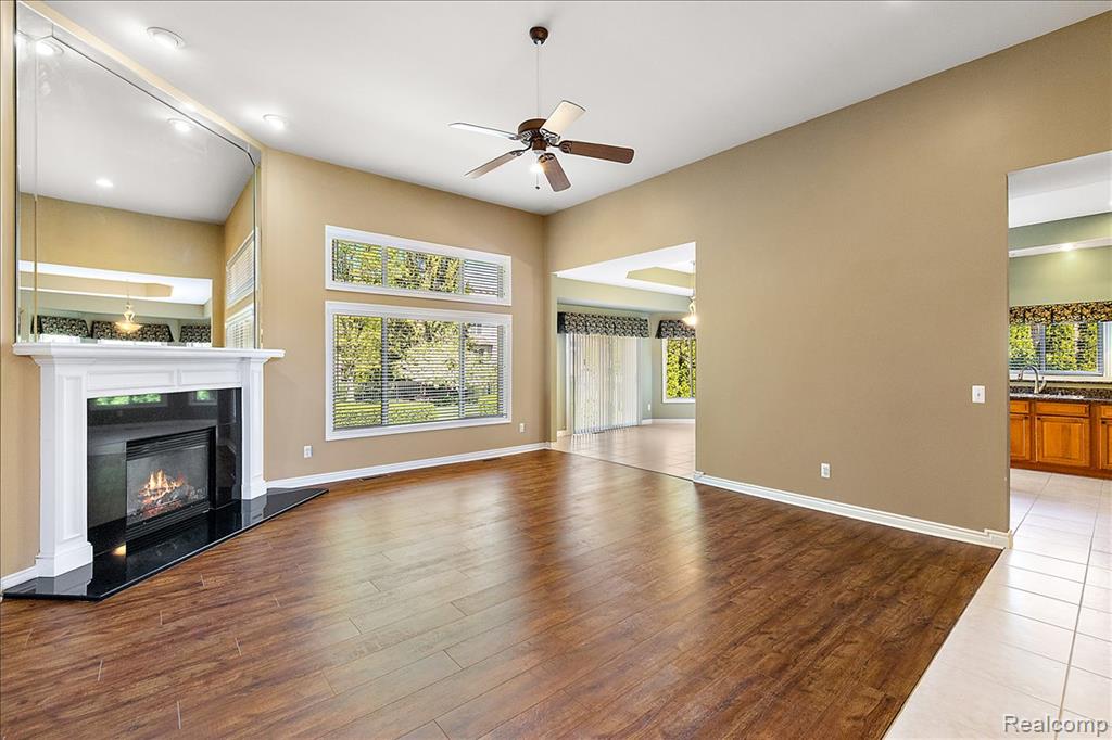 49763 Decker Drive, Shelby Twp, MI 48317 — Photo 15