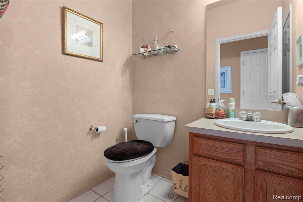 40700 Kingsley Lane, Novi, MI 48377 — Photo 13
