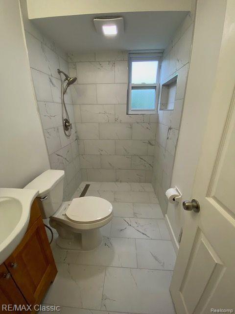 4030 W 13 MILE, E-3 Road, E3, Royal Oak, MI 48073 — Photo 12