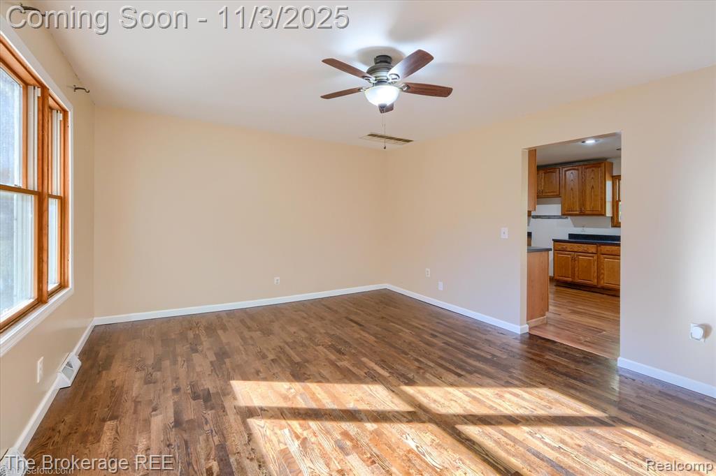 9298 Hilda Lane, Flushing, MI 48433 — Photo 4
