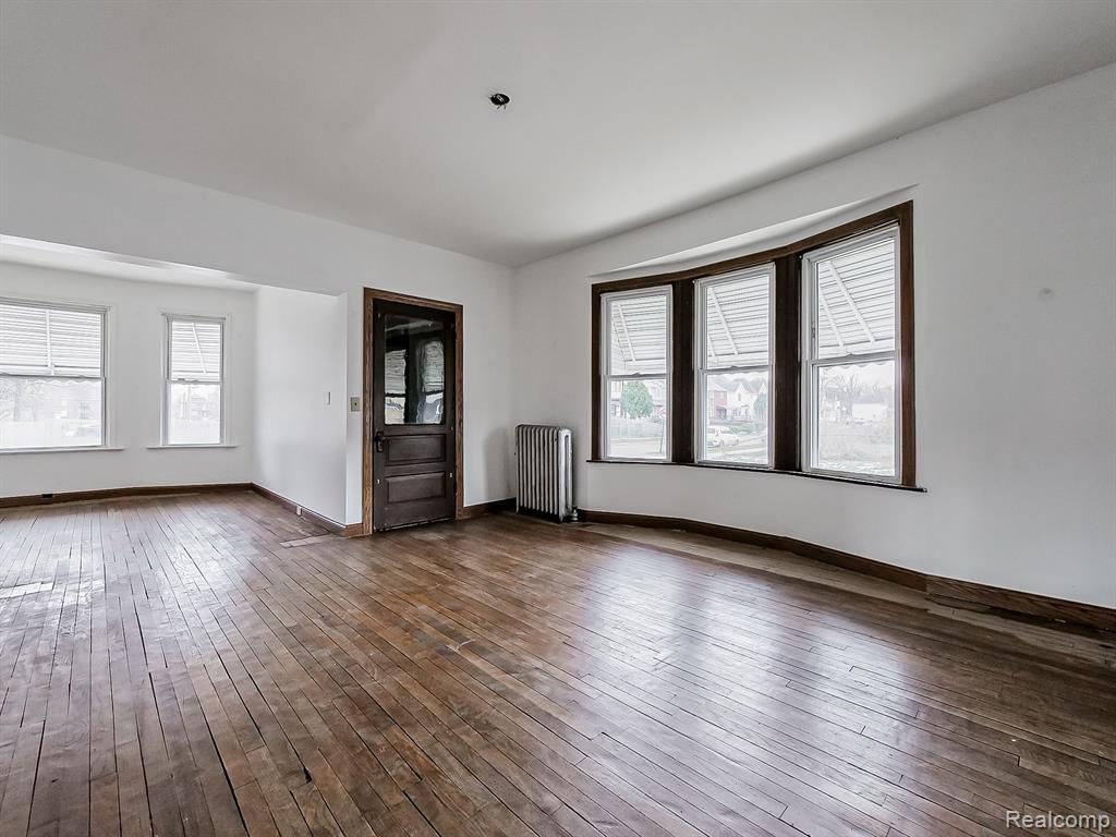 5303 IROQUOIS Street, Detroit, MI 48213 — Photo 2