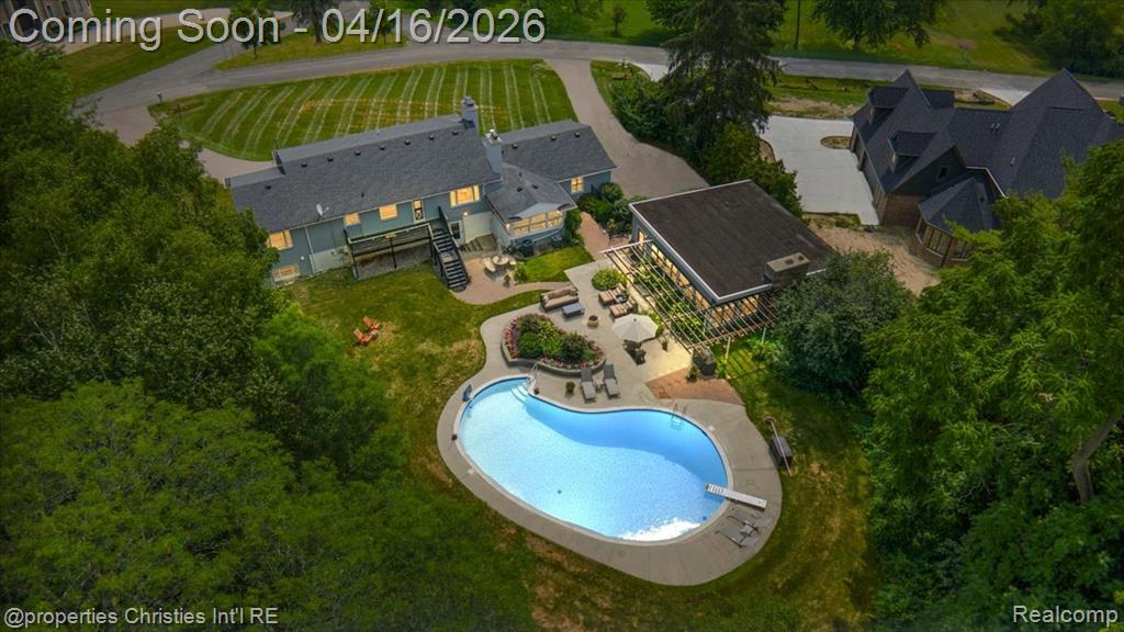 3060 Chickering Lane, Bloomfield Hills, MI 48302