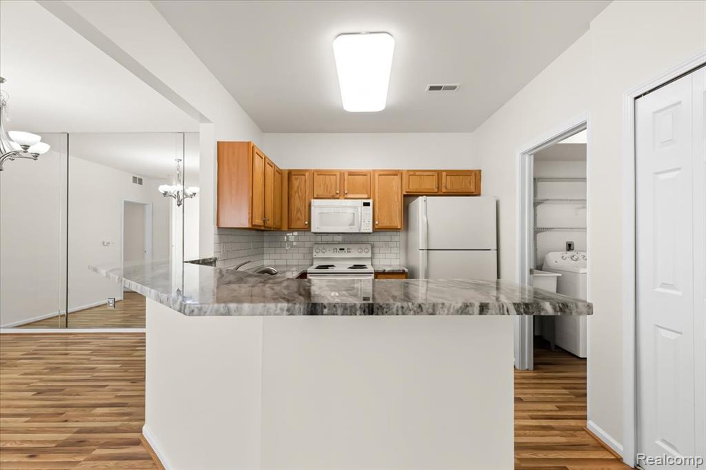 17104 Chesapeake Circle, Walled Lake, MI 48390 — Photo 3