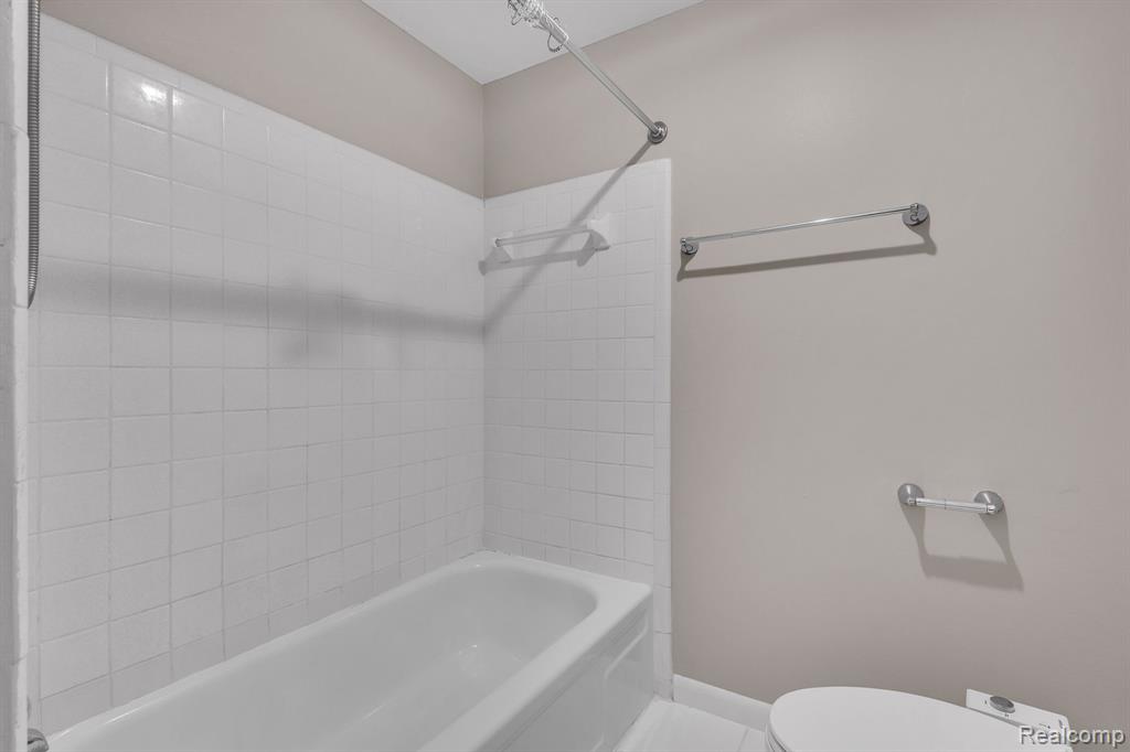 6964 Harvard Lane, Canton, MI 48187 — Photo 27