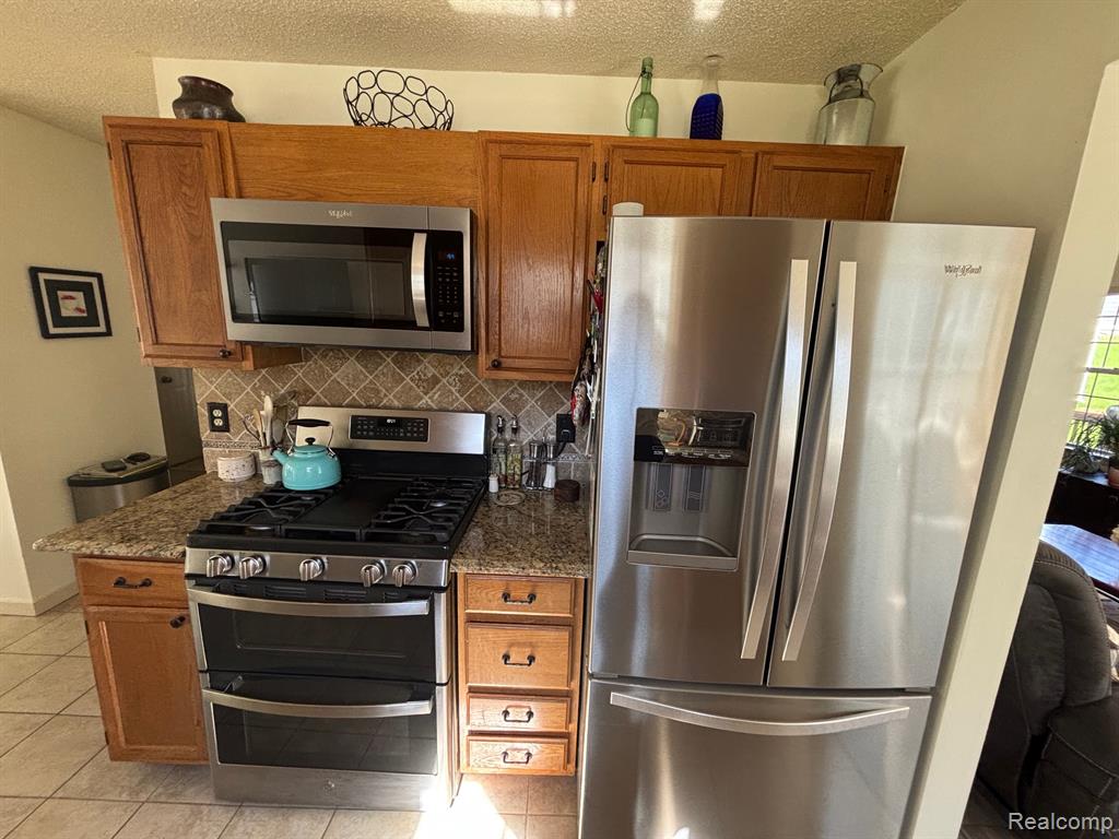 41532 Belden Circle, Novi, MI 48377 — Photo 6
