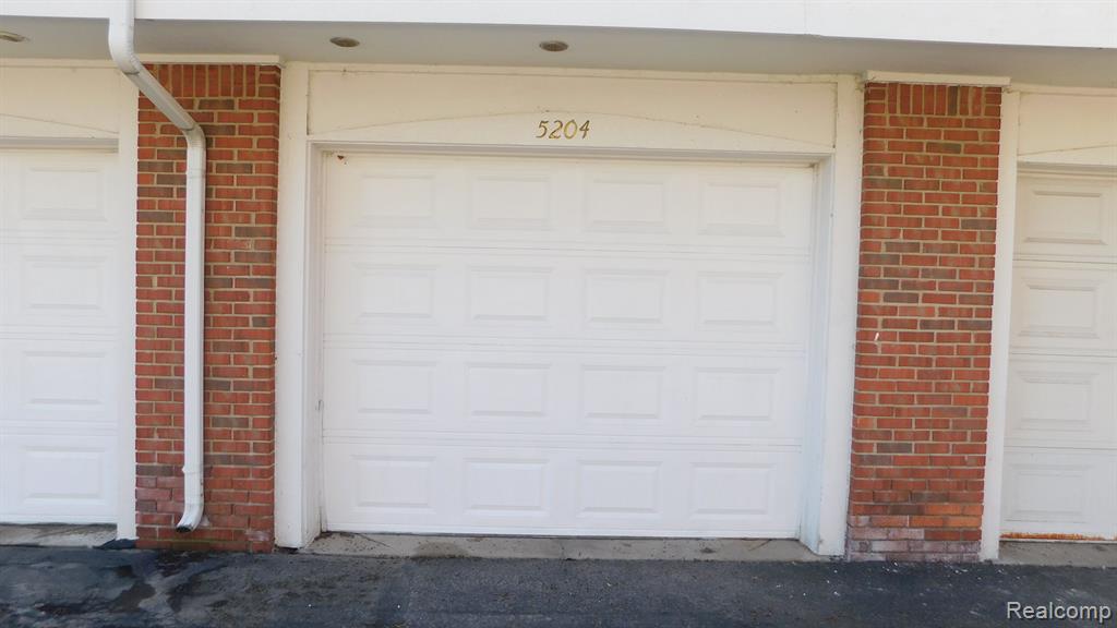 5204 PINE AIRES Drive, Sterling Heights, MI 48314 — Photo 20