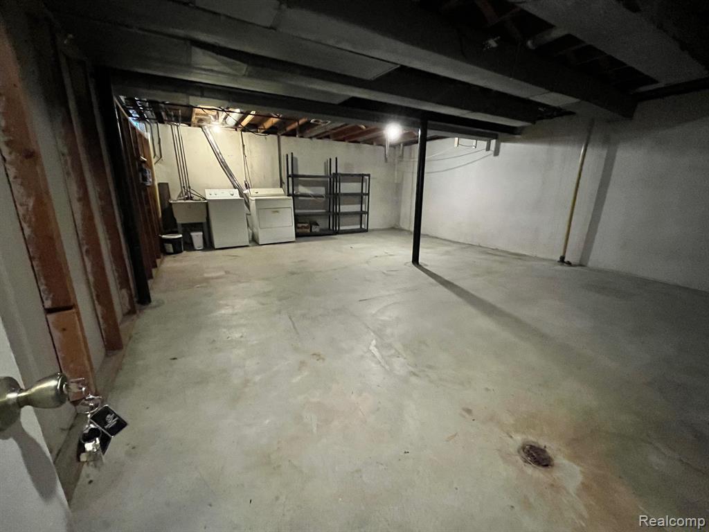 23025 Liberty Street, 13, Saint Clair Shores, MI 48080 — Photo 33