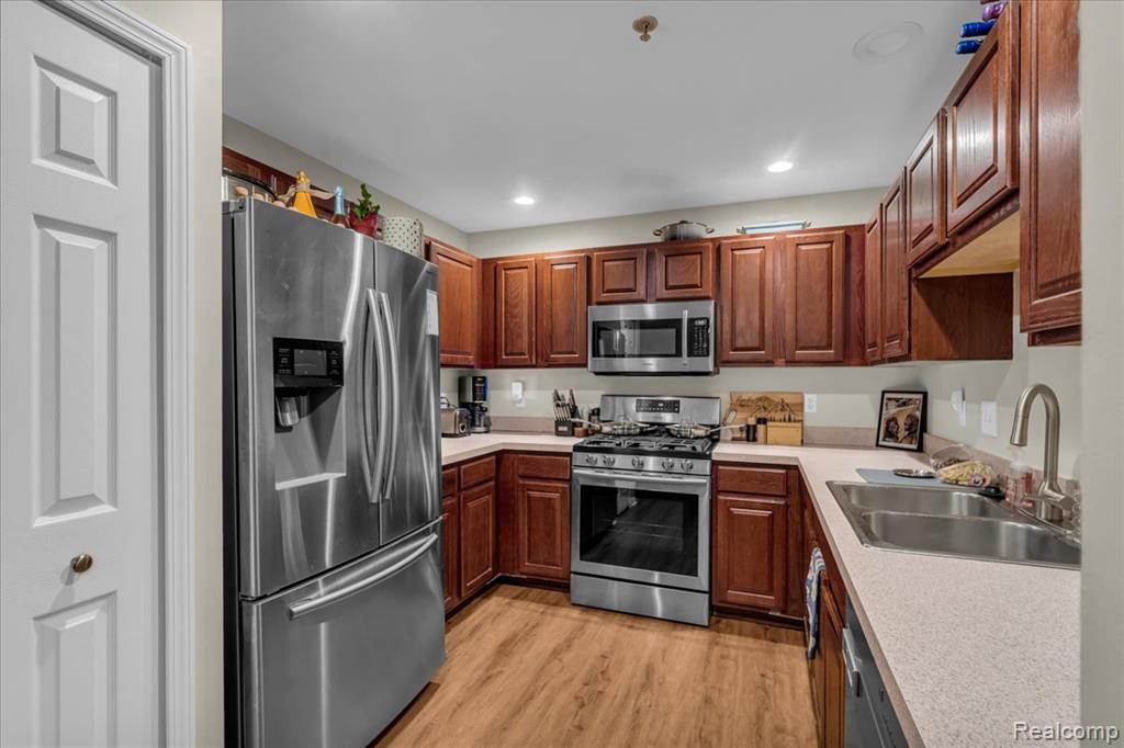 657 River Park Village Boulevard, Northville, MI 48167 — Photo 10