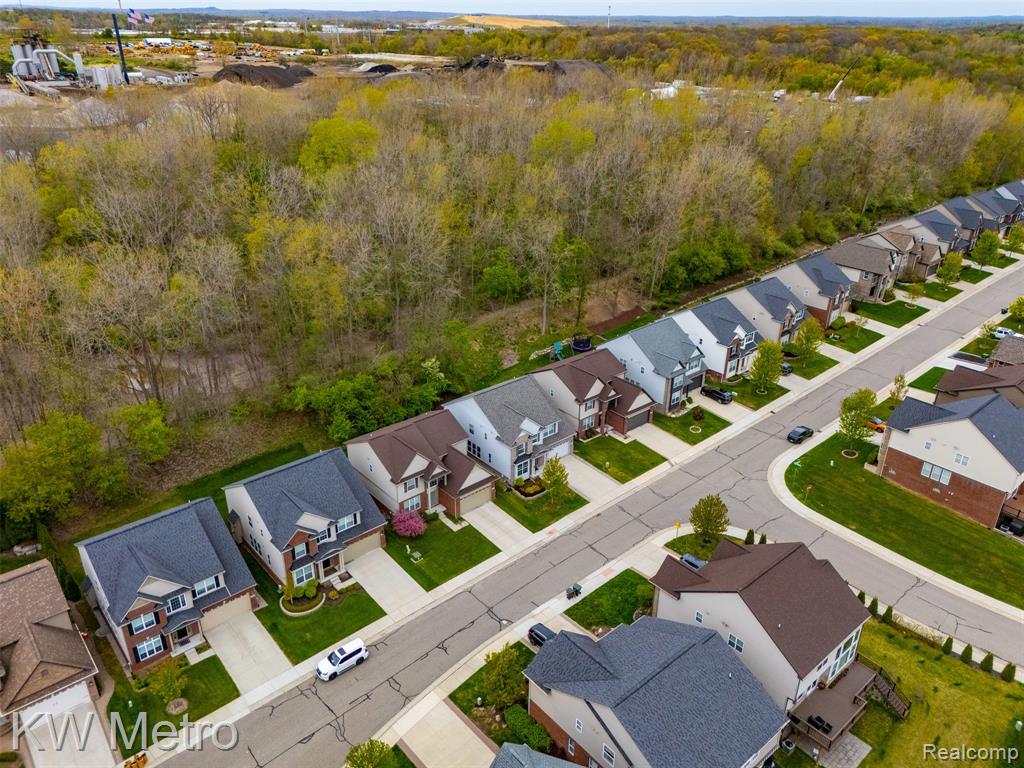 4953 W Stonegate Circle, Lake Orion, MI — Photo 42