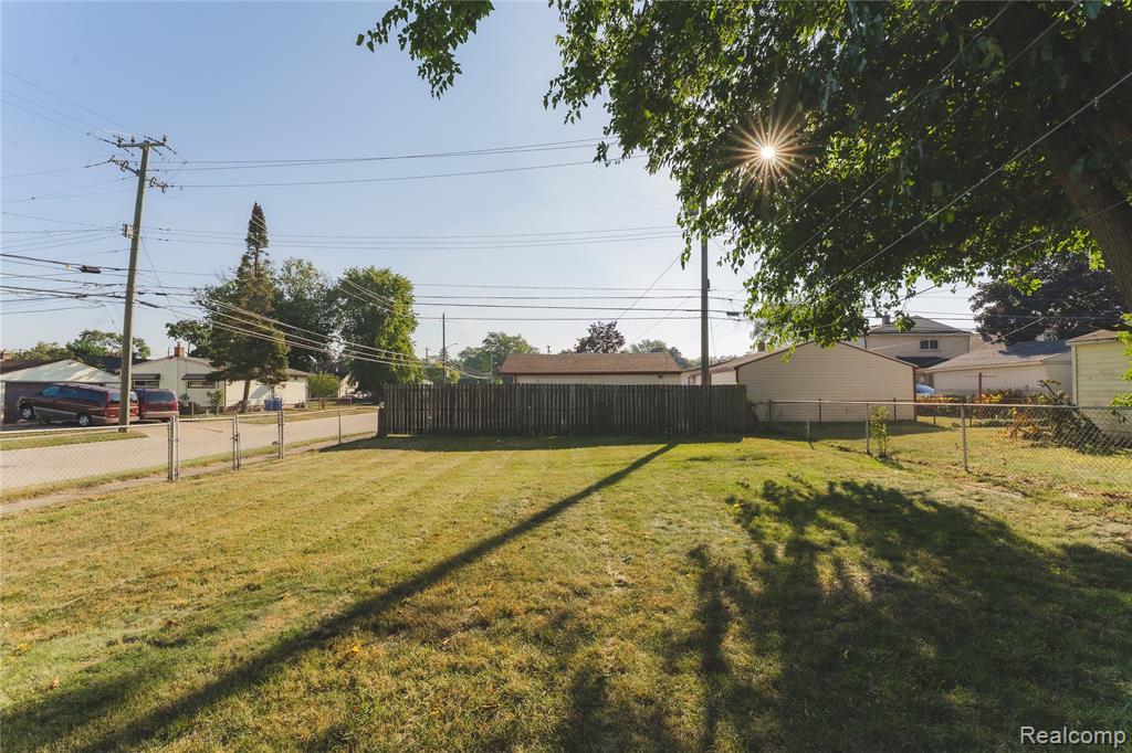 4901 Cornell Street, Dearborn Heights, MI 48125 — Photo 8