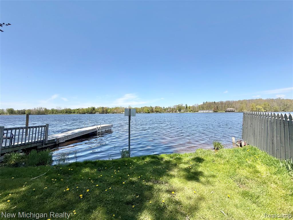 300 Georgia Drive, Lapeer, MI 48446 — Photo 5