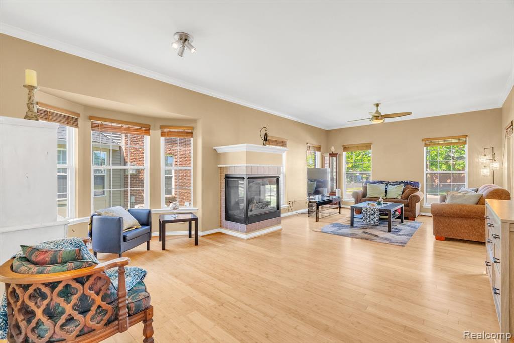 42682 Park Cresent Drive, Sterling Heights, MI 48313 — Photo 11
