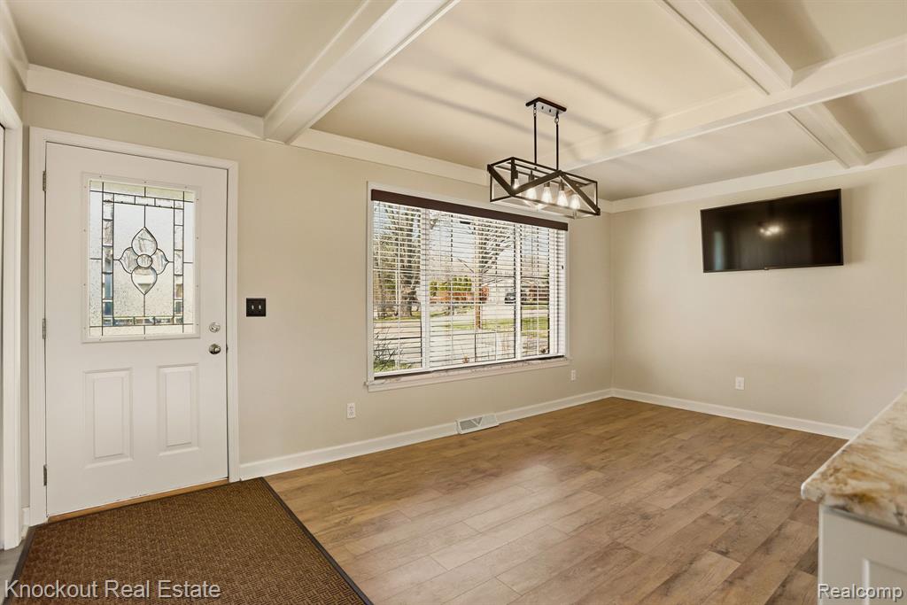 5936 Wellington Drive, Clarkston, MI — Photo 9