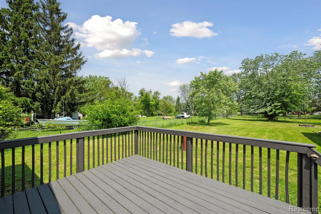 6097 Grove Avenue, Grand Blanc, MI 48439 — Photo 26