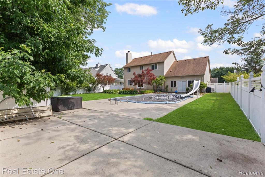 415 Evaline Drive, Troy, MI 48085 — Photo 48