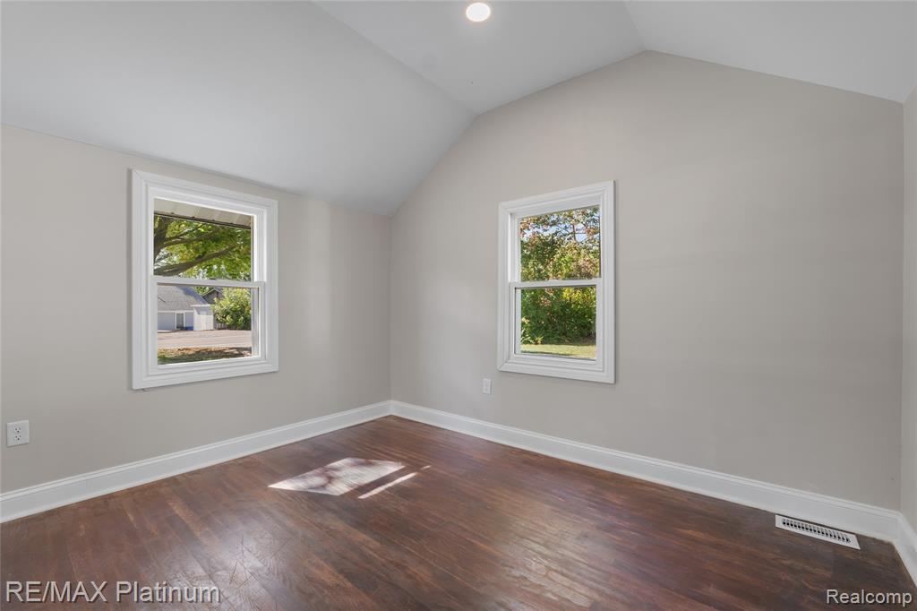 1605 S Hughes Road, Brighton, MI 48114 — Photo 10