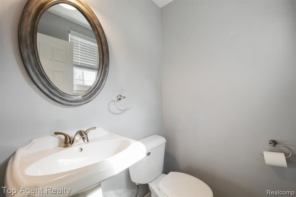 1973 Alexander Drive, Troy, MI 48083 — Photo 29