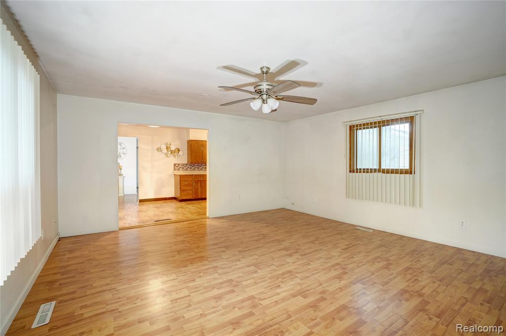 2971 Welland Drive, Saginaw, MI 48601 — Photo 31