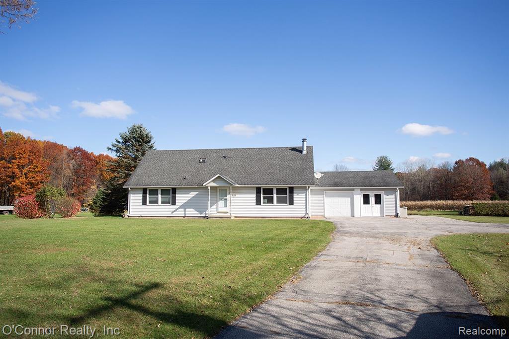 1905 BAUMAN Road, Columbus, MI — Photo 23