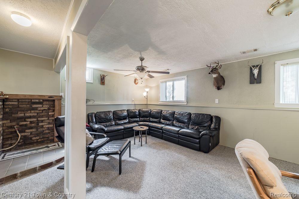 8119 FENTON Road, Grand Blanc, MI 48439 — Photo 20