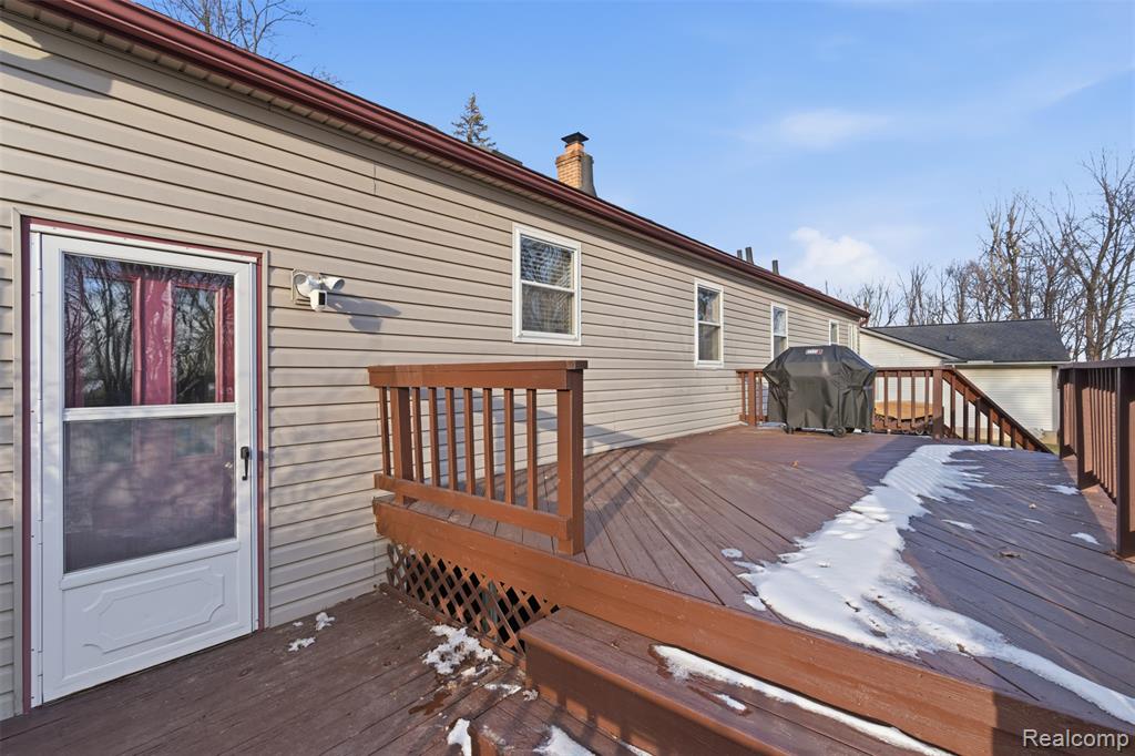 4051 Lake Front Street, Waterford, MI 48328 — Photo 31