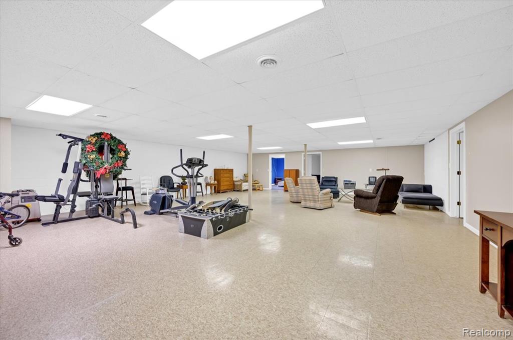 44680 Elizabeth Road, Clinton Twp, MI 48036 — Photo 19