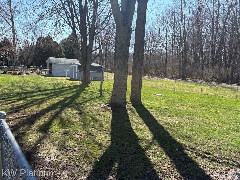 285 Hemlock Lane, Marysville, MI 48040 — Photo 29