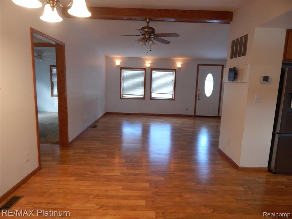 10321 E Lovejoy Road, Perry, MI 48872 — Photo 13