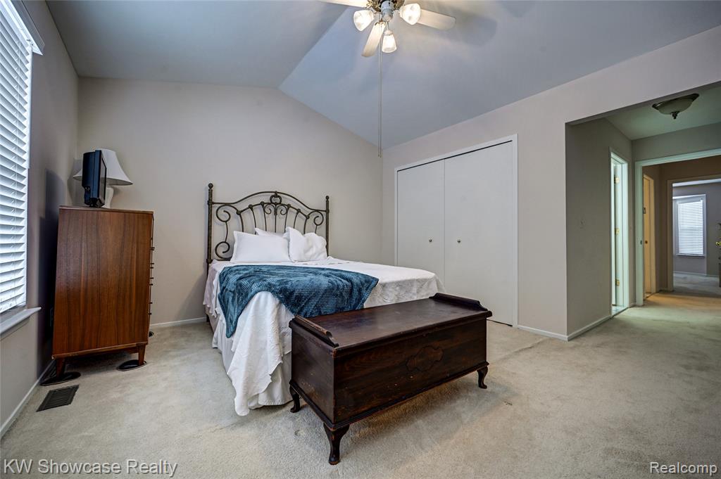 458 N Oak Drive, Commerce Twp, MI 48390 — Photo 27